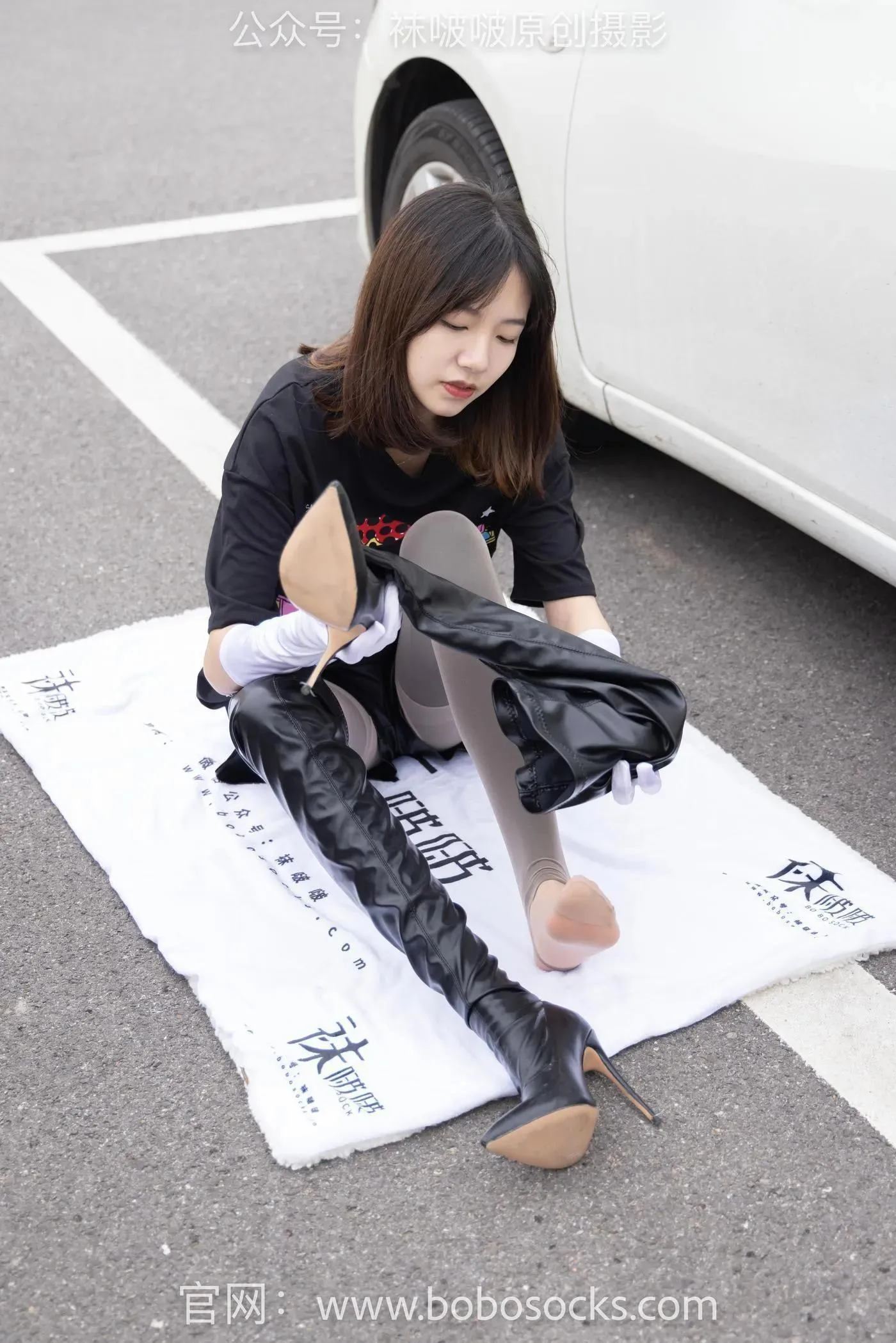 [BoBoSocks袜啵啵]NO.146 小甜豆-高跟长靴、黑色踩脚裤、肉丝 [154P]插图9